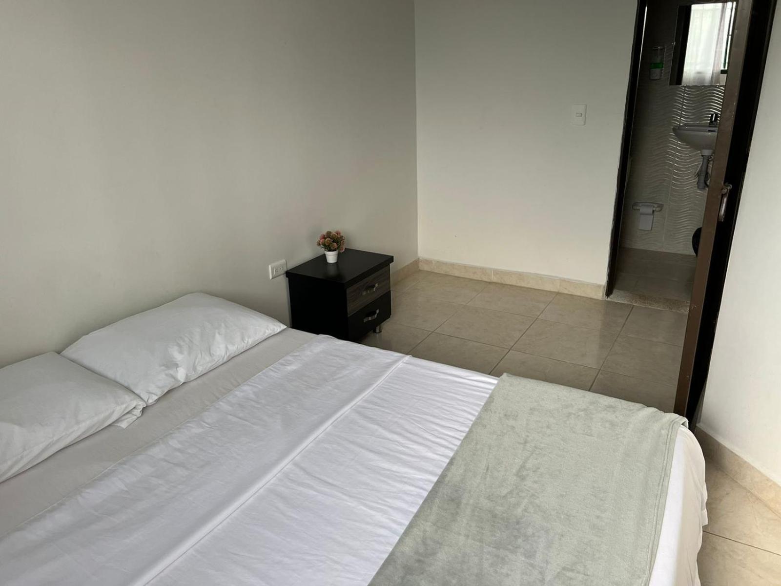 Los Nonos Hostel Guadalupe Δωμάτιο φωτογραφία