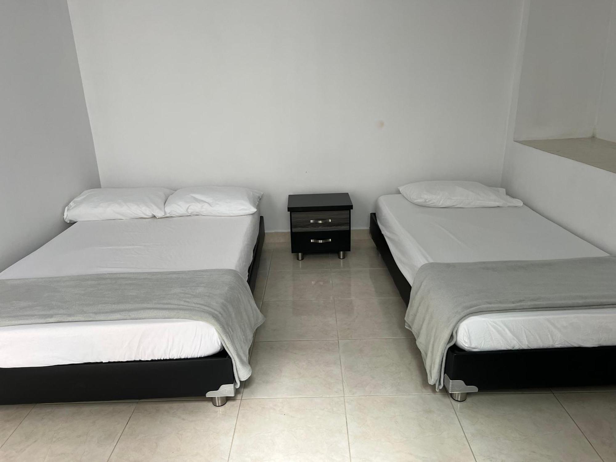 Los Nonos Hostel Guadalupe Δωμάτιο φωτογραφία